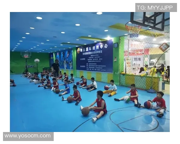 小孩子在幼儿园快乐学习篮球技巧培养团队精神与运动兴趣的成长之路